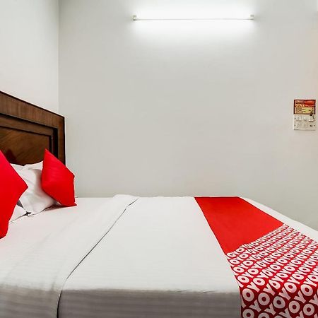 Oyo 7781 Hotel Sai International New Delhi Exteriör bild