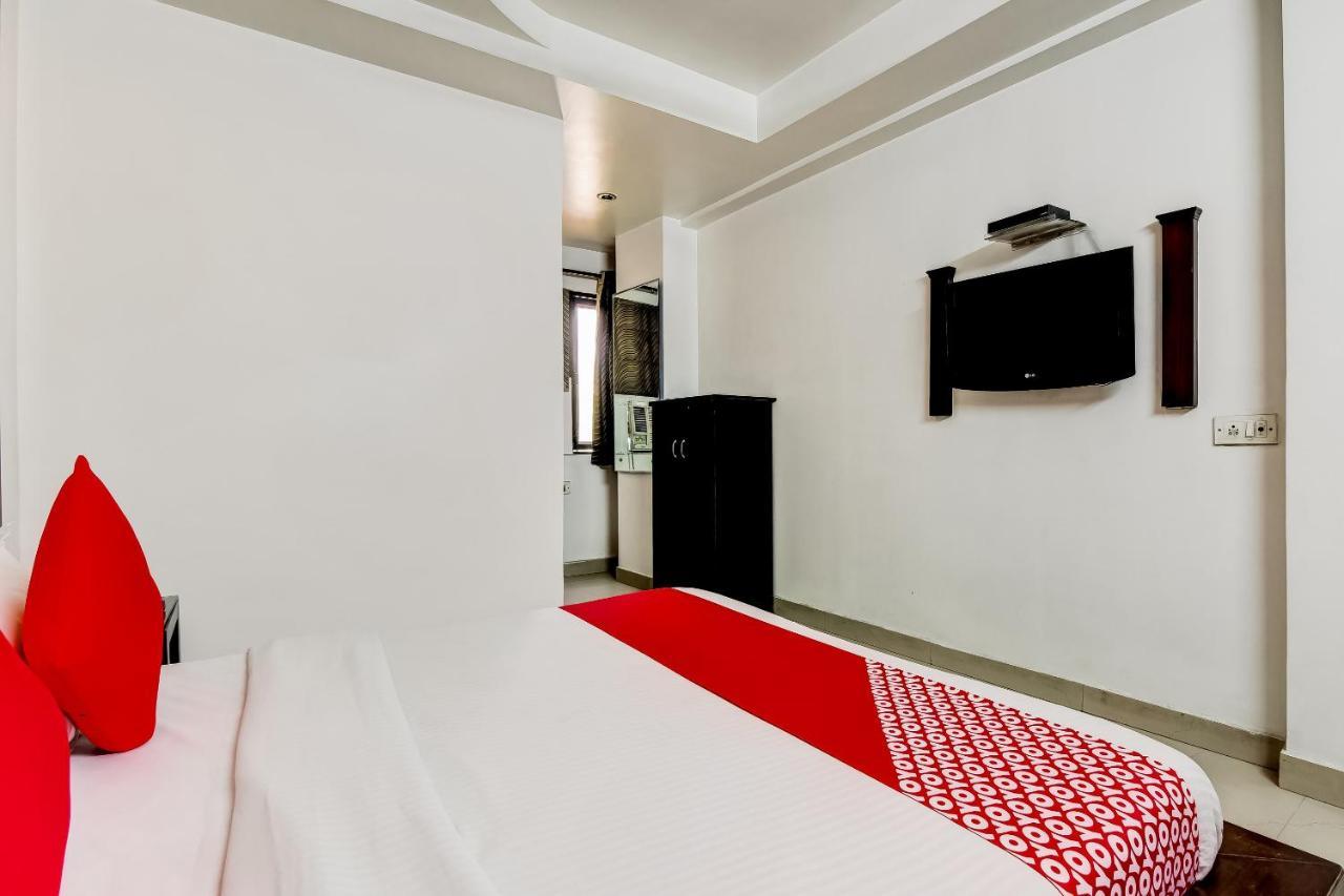 Oyo 7781 Hotel Sai International New Delhi Exteriör bild