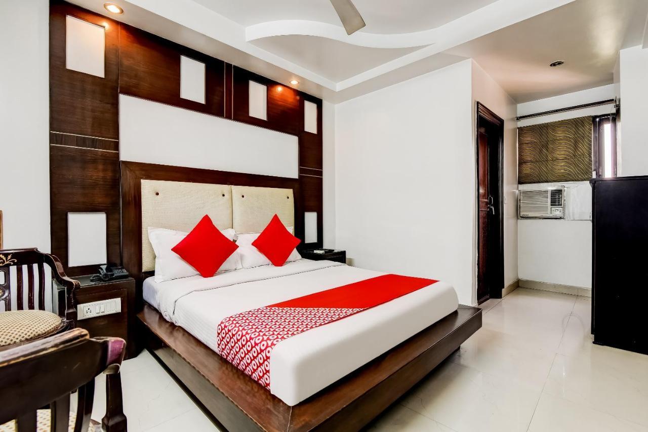 Oyo 7781 Hotel Sai International New Delhi Exteriör bild