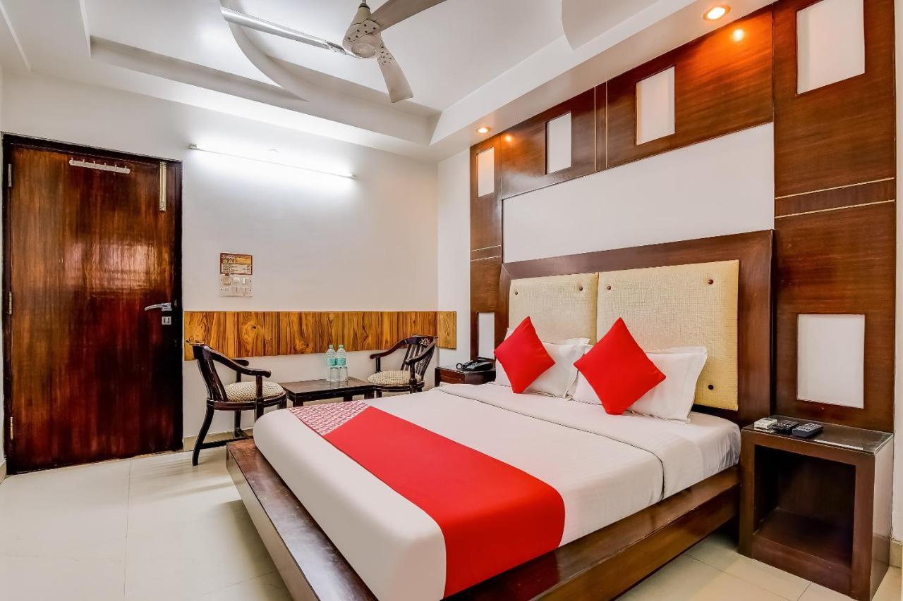 Oyo 7781 Hotel Sai International New Delhi Exteriör bild